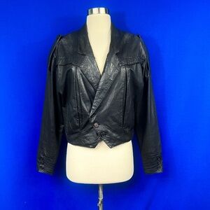 VINTAGE |•L'UOMO•| Vintage Black Cropped Jackets Size Small